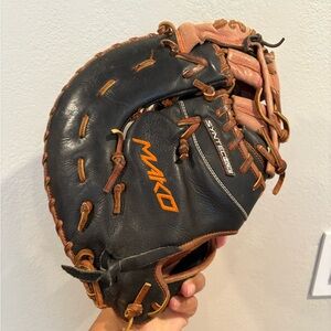 Easton Mako Limited Edition MAKO38B 12.75 Inch Adult Baseball Firstbase Mitt Kip